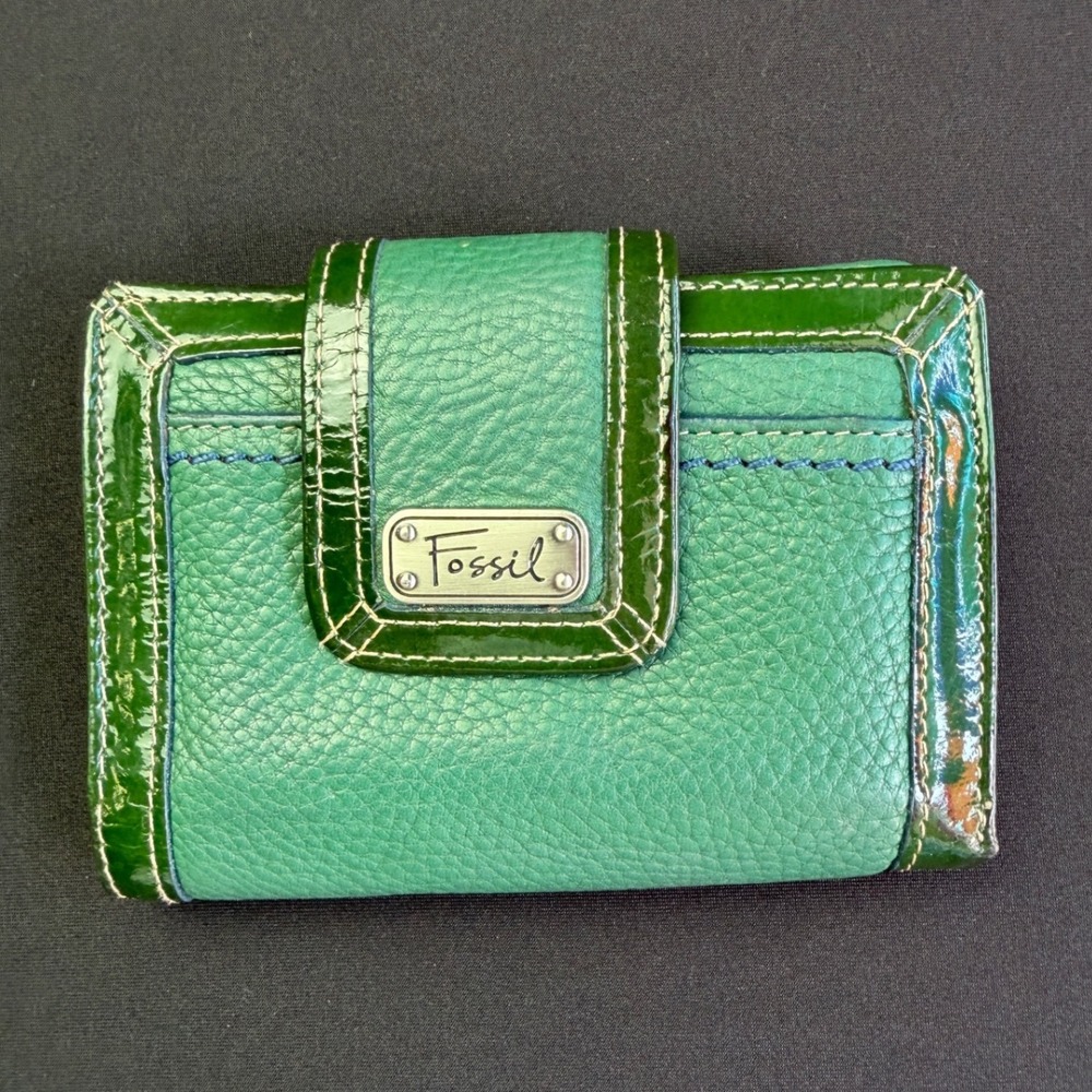 Fossil Green Leather Bifold Wallet OS Two Tone Patent Trim Y2K Boho Retro Pocket